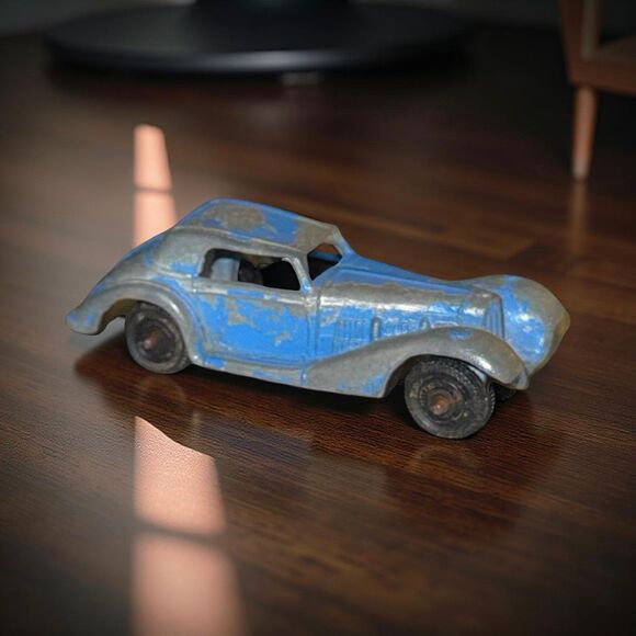 Vintage 1960 Tootsie-Toy 1939 Blue Mercedes Benz Coupe Diecast Car - Picture 3 of 10